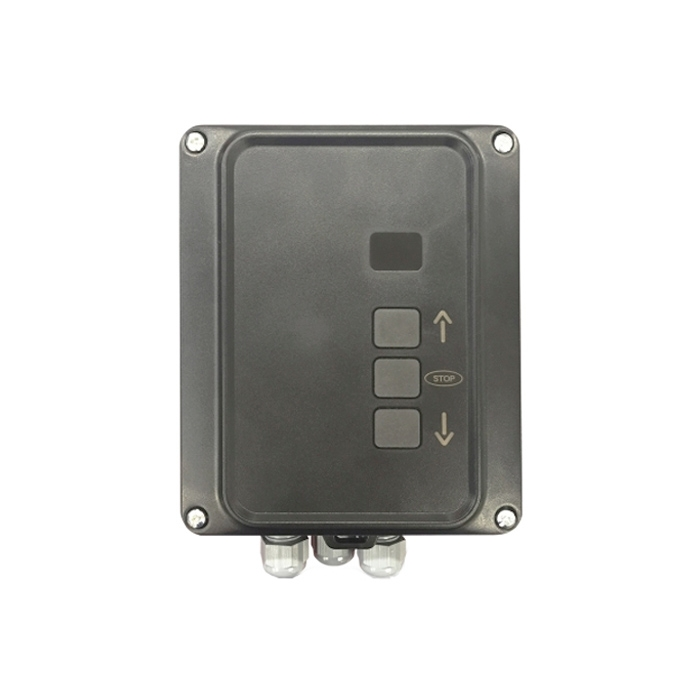 Cuadro industrial de control JCM DMR-IND hombre presente